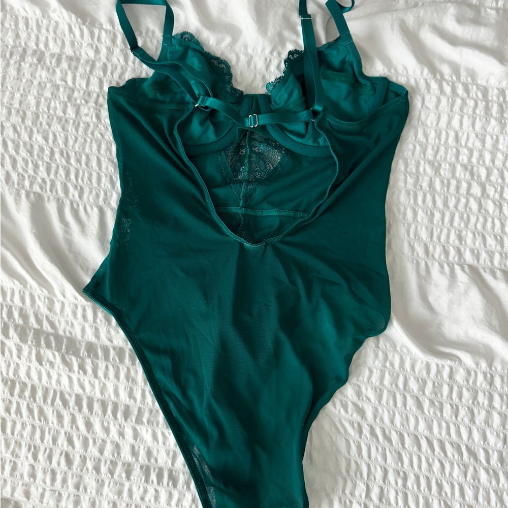 LACE BODYSUIT - Picture 2 of 3